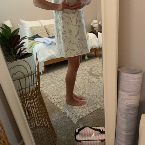 DO + BE White High Neck Shift Dress - Picture 9 of 9